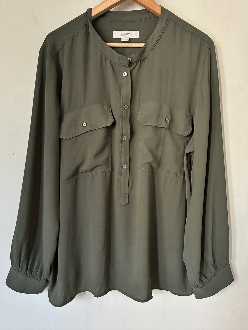 LOFT Womens XXL Olive Green Utility Blouse Long Sleeve Button Minimalist Fall